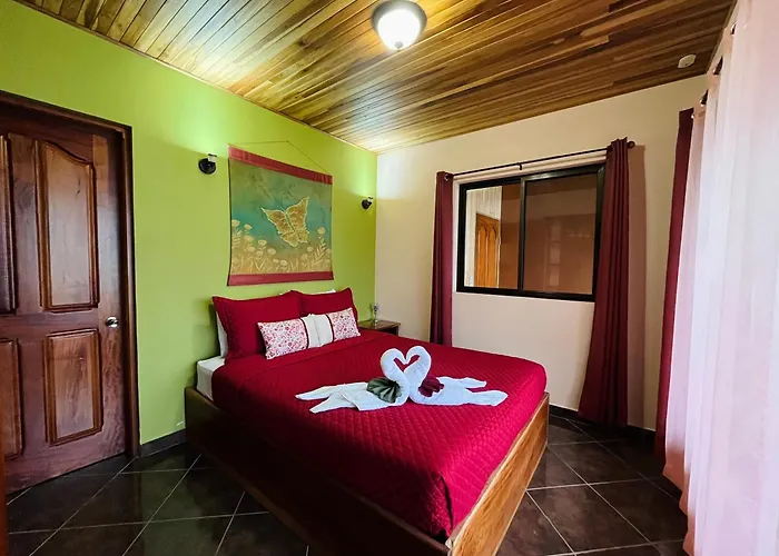 Tucantico Lodge - Monteverde